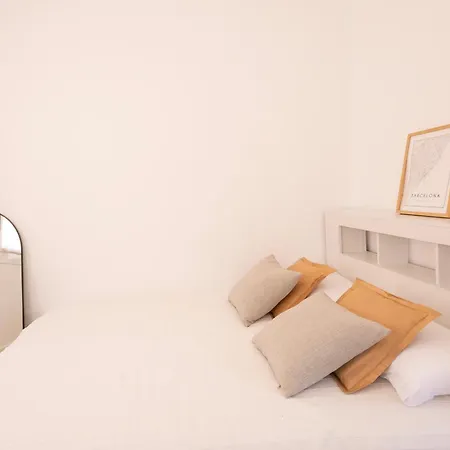 Lovely With 3 Bedroom Cornella de Llobregat